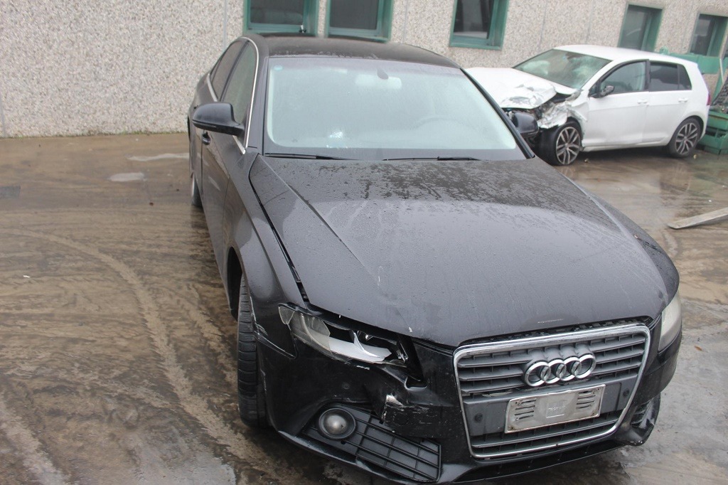 AUDI A4 8K2 2.0 D 105KW 6M 4P (2008) RICAMBIO USATO 