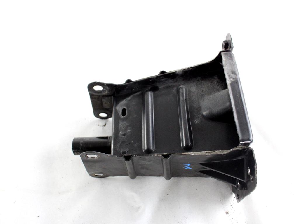 130500220 STAFFA SUPPORTO TRAVERSA PARAURTI ANTERIORE LATO DESTRO MERCEDES CLASSE A180 W169 2.0 D 80KW AUT 5P (2009) RICAMBIO USATO 