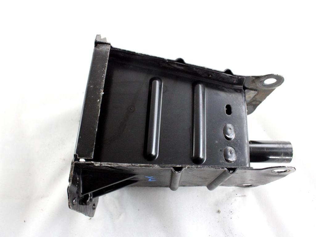 130500220 STAFFA SUPPORTO TRAVERSA PARAURTI ANTERIORE LATO DESTRO MERCEDES CLASSE A180 W169 2.0 D 80KW AUT 5P (2009) RICAMBIO USATO 