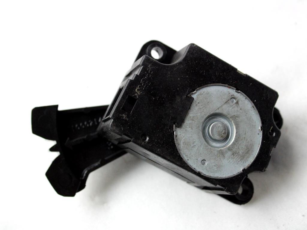 T1006419G MOTORINO SCATOLA RISCALDAMENTO PEUGEOT 208 1.6 D 55KW 5M 5P (2017) RICAMBIO USATO
