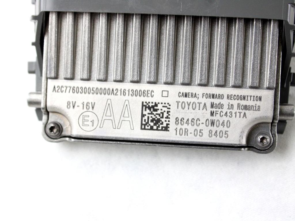 8646C-0W040 TELECAMERA ANTERIORE LANE ASSIST TOYOTA YARIS P21 1.5 I 68KW AUT 5P (2021) RICAMBIO USATO