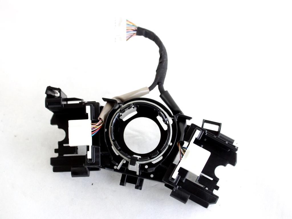 8431902010 SUPPORTO DEVIOLUCI TOYOTA YARIS P21 1.5 I 68KW AUT 5P (2021) RICAMBIO USATO