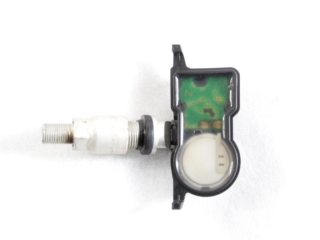 4260702070 SENSORE DI PRESSIONE DEL PNEUMATICO TOYOTA YARIS P21 1.5 I 68KW AUT 5P (2021) RICAMBIO USATO