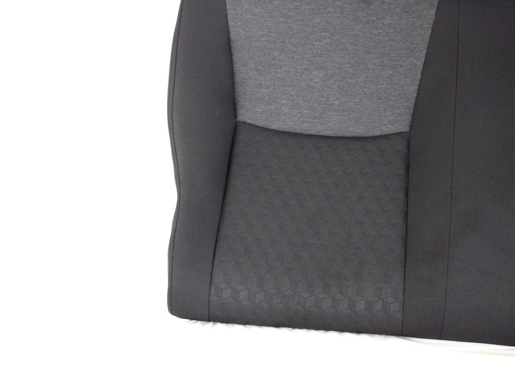 710170D840 SCHIENALE SEDILE POSTERIORE SDOPPIATO LATO DESTRO TOYOTA YARIS P21 1.5 I 68KW AUT 5P (2021) RICAMBIO USATO