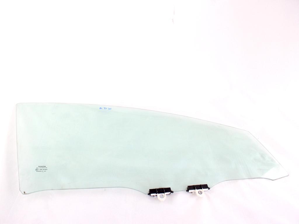 681010D060 VETRO SCENDENTE PORTA ANTERIORE DESTRA TOYOTA YARIS P21 1.5 I 68KW AUT 5P (2021) RICAMBIO USATO