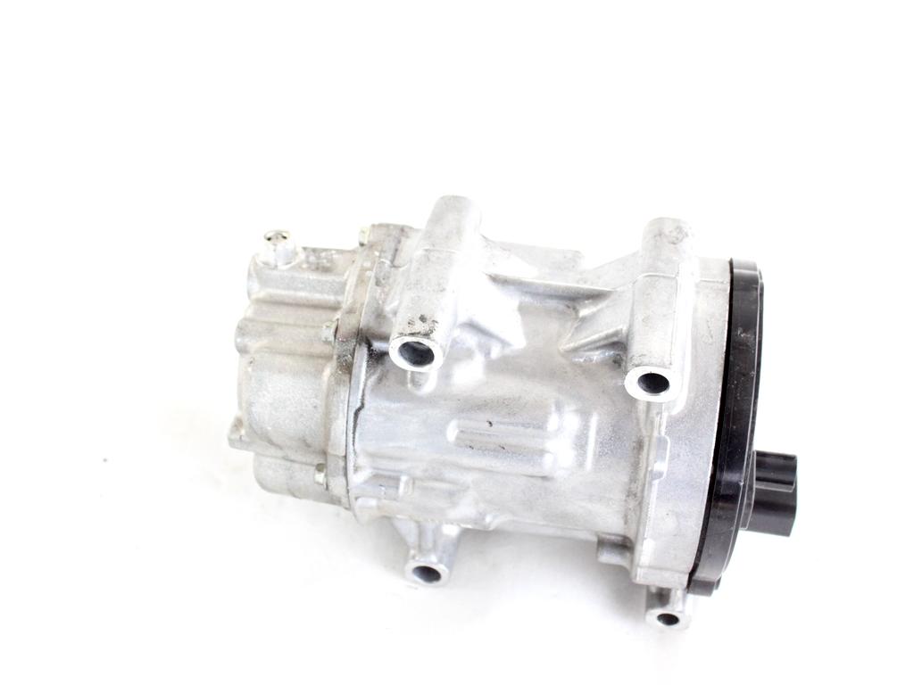 88370K0010 COMPRESSORE CLIMATIZZATORE CLIMA A/C TOYOTA YARIS P21 1.5 I 68KW AUT 5P (2021) RICAMBIO USATO