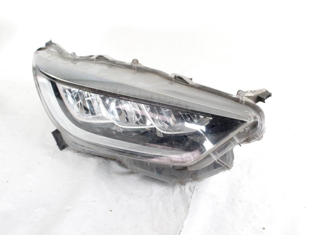 81110-K0080 FARO FANALE ANTERIORE DESTRO LED TOYOTA YARIS P21 1.5 I 68KW AUT 5P (2021) RICAMBIO USATO SUPPORTI DANNEGGIATI