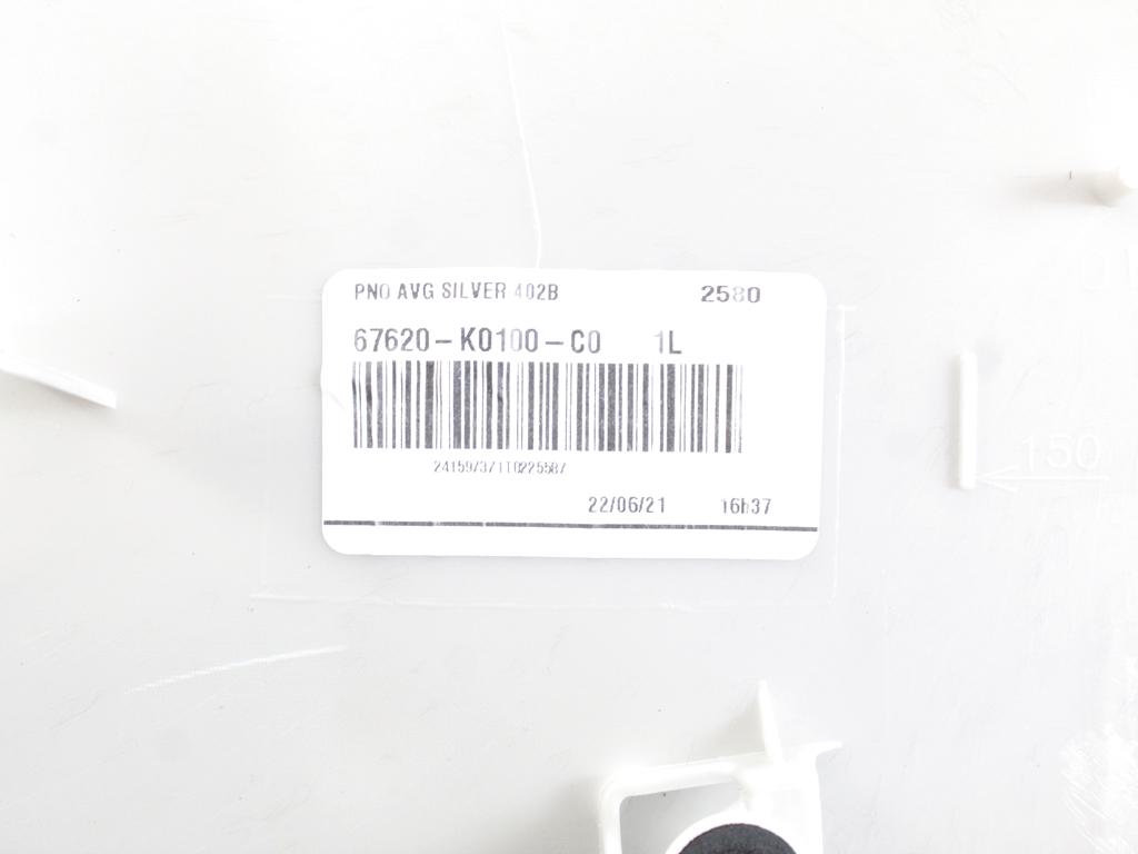 67620-K0100 PANNELLO INTERNO PORTA ANTERIORE LATO SINISTRO TOYOTA YARIS P21 1.5 I 68KW AUT 5P (2021) RICAMBIO USATO