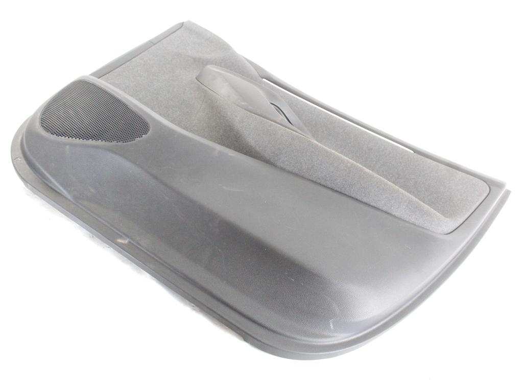 67610-K0100 PANNELLO INTERNO PORTA ANTERIORE LATO DESTRO TOYOTA YARIS P21 1.5 I 68KW AUT 5P (2021) RICAMBIO USATO