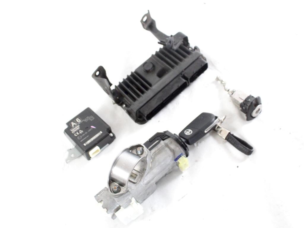 89661-K0081 KIT ACCENSIONE AVVIAMENTO TOYOTA YARIS P21 1.5 I 68KW AUT 5P (2021) RICAMBIO USATO CON CENTRALINA MOTORE, BLOCCHETTI ACCENSIONE APERTURA CON CHIAVE 897A0-K0011