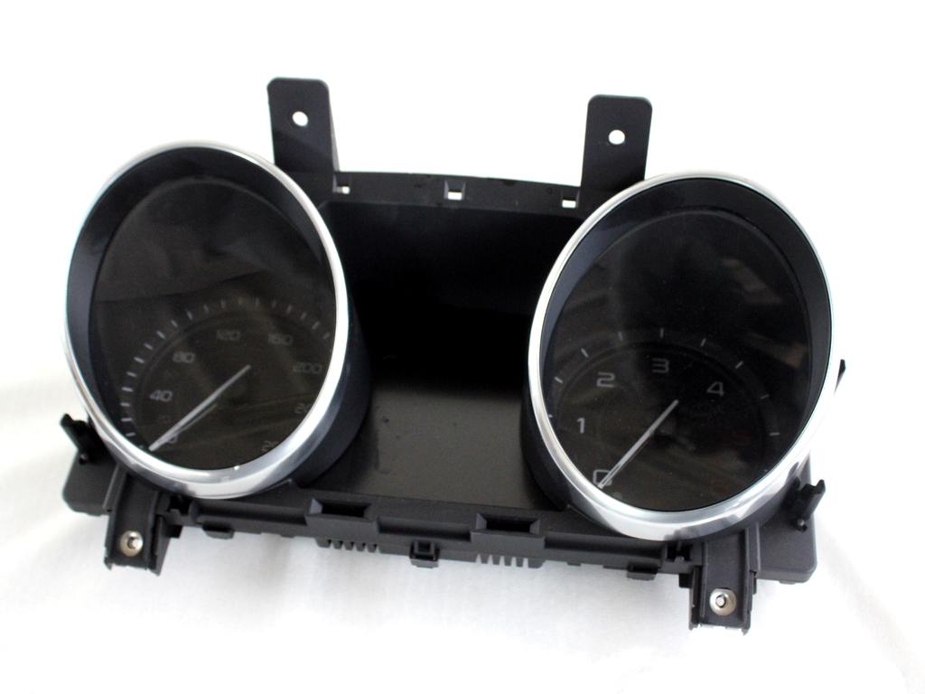 GX73-12C520-FAF KIT ACCENSIONE AVVIAMENTO JAGUAR XE X760 2.0 D 132KW AUT 4P (2015) RICAMBIO USATO CON CENTRALINA MOTORE, QUADRO STRUMENTI CONTACHILOMETRI, CON BLOCCHETTI ACCENSIONE APERTURA CON CHIAVE T4N20222 FK72-19H440-AD