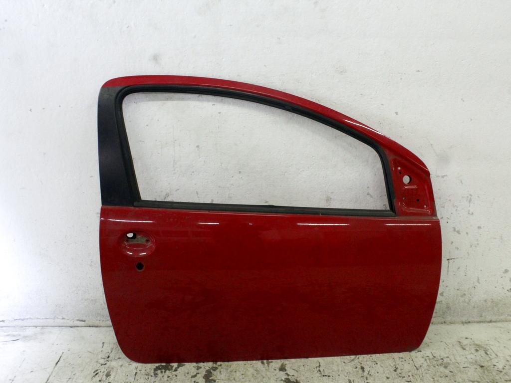 670010H010 PORTA ANTERIORE DESTRA PASSEGGERO TOYOTA AYGO 1.0 B 50KW 5M 5P (2010) RICAMBIO USATO 