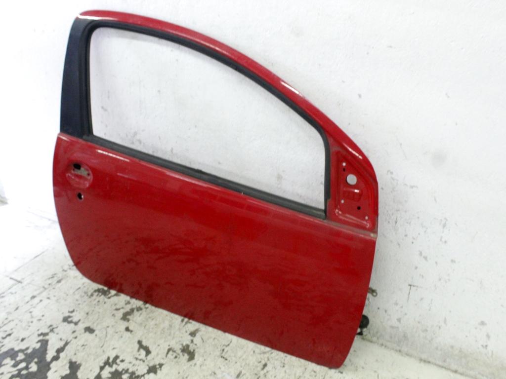 670010H010 PORTA ANTERIORE DESTRA PASSEGGERO TOYOTA AYGO 1.0 B 50KW 5M 5P (2010) RICAMBIO USATO 