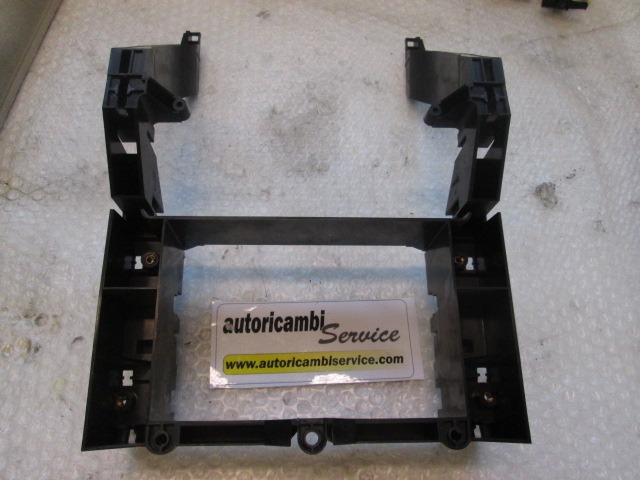 ARMATURNA PLO?CA OEM N. A2116800134 ORIGINAL REZERVNI DEL MERCEDES CLASSE E W211 S211 BER/SW (03/2002 - 05/2006) DIESEL LETNIK 2004