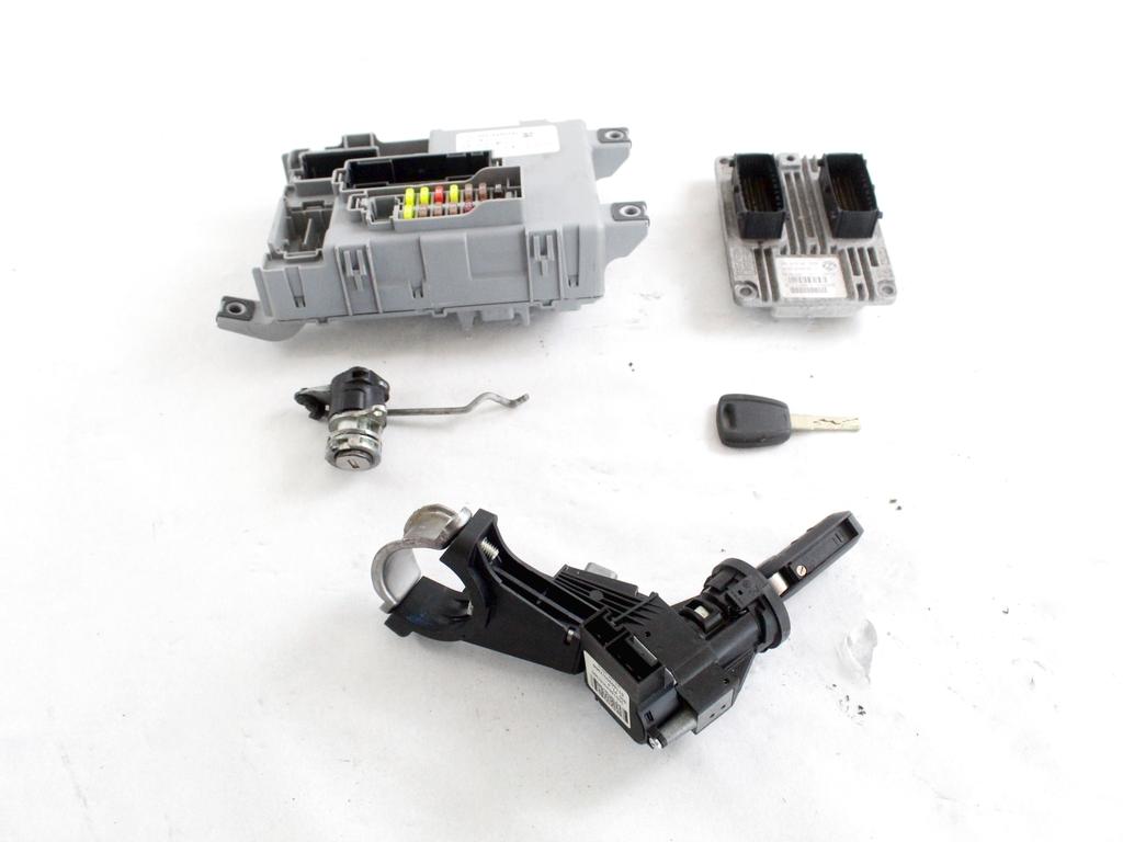 51899832 KIT ACCENSIONE AVVIAMENTO FIAT PUNTO EVO 1.2 B 51KW 5M 3P (2011) RICAMBIO USATO CON CENTRALINA MOTORE, BLOCCHETTI ACCENSIONE APERTURA CON CHIAVE 51869094
