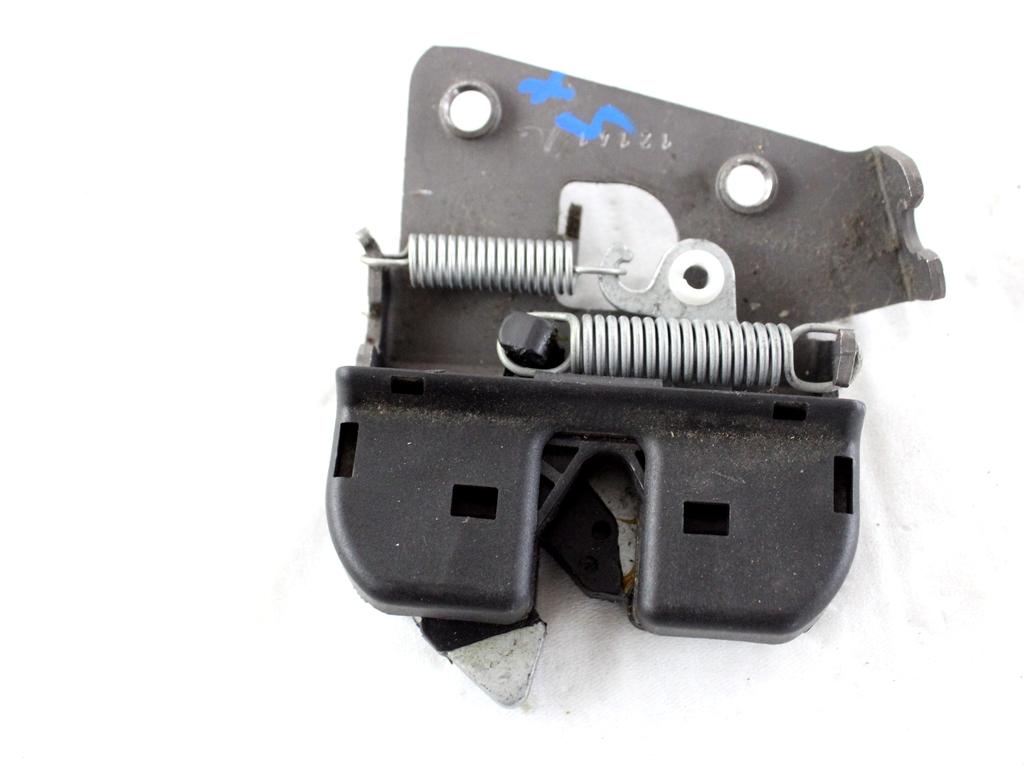 52207112863 AGGANCIO SERRATURA SEDILE POSTERIORE LATO SINISTRO BMW SERIE 3 320D E92 2.0 D 135KW 6M 2P (2011) RICAMBIO USATO