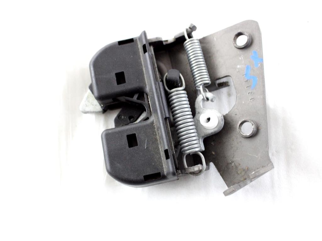 52207112863 AGGANCIO SERRATURA SEDILE POSTERIORE LATO SINISTRO BMW SERIE 3 320D E92 2.0 D 135KW 6M 2P (2011) RICAMBIO USATO