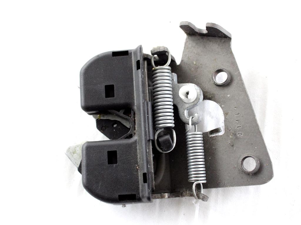 52207112864 AGGANCIO SERRATURA SEDILE POSTERIORE LATO DESTRO BMW SERIE 3 320D E92 2.0 D 135KW 6M 2P (2011) RICAMBIO USATO