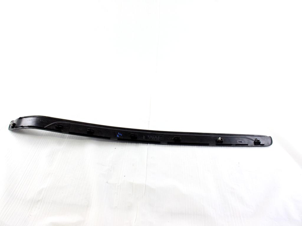51477120763 RIVESTIMENTO PIEDI BATTITACCO LATO SINISTRO BMW SERIE 3 320D E92 2.0 D 135KW 6M 2P (2011) RICAMBIO USATO