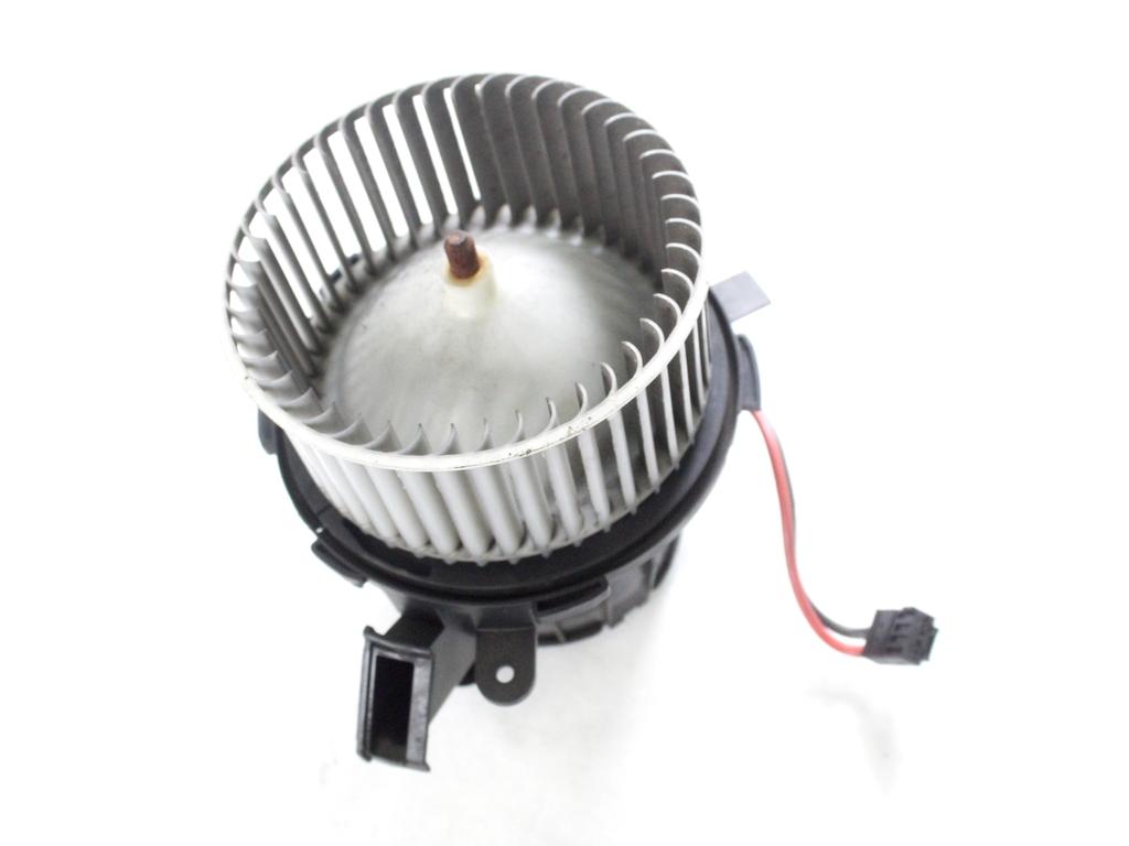 8T1820021 MOTORINO VENTOLA VENTILAZIONE ABITACOLO AUDI A5 SPORTBACK 2.0 D 130KW 4X4 5P AUT (2013) RICAMBIO USATO