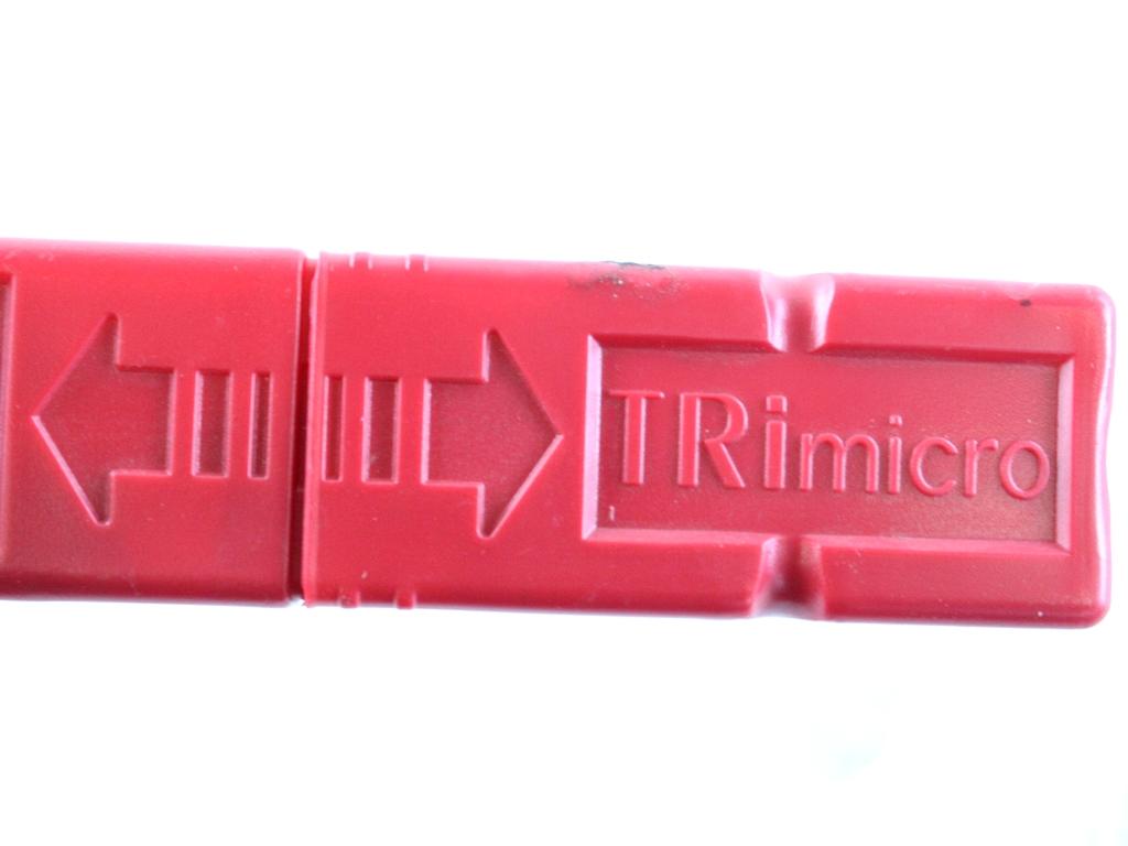 8K0860251 TRIANGOLO EMERGENZA AUDI A5 SPORTBACK 2.0 D 130KW 4X4 5P AUT (2013) RICAMBIO USATO