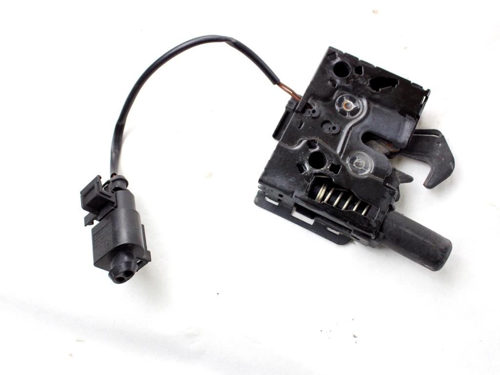 2GA823509 CHIUSURA SERRATURA COFANO ANTERIORE VOLKSWAGEN T-ROC 1.5 B 110KW AUT 5P (2020) RICAMBIO USATO 