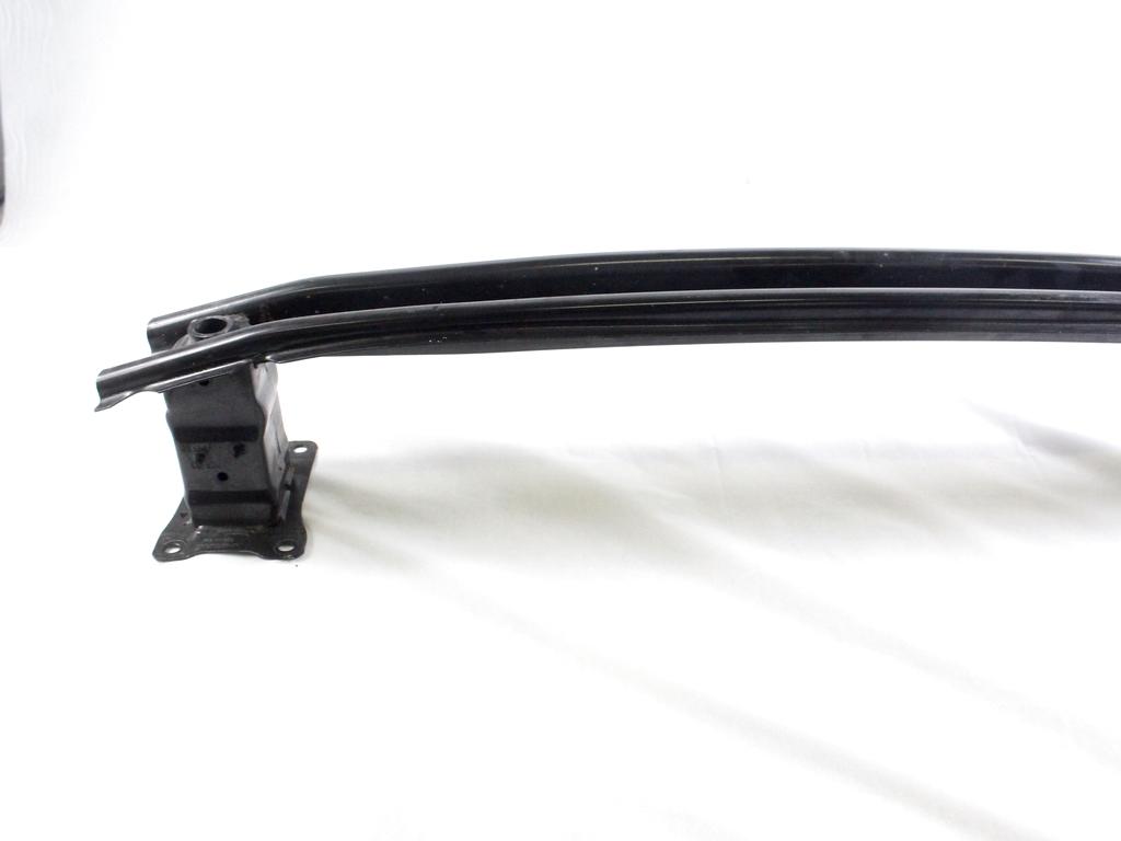 2GA807305A TRAVERSA PARAURTI POSTERIORE VOLKSWAGEN T-ROC 1.5 B 110KW AUT 5P (2020) RICAMBIO USATO 
