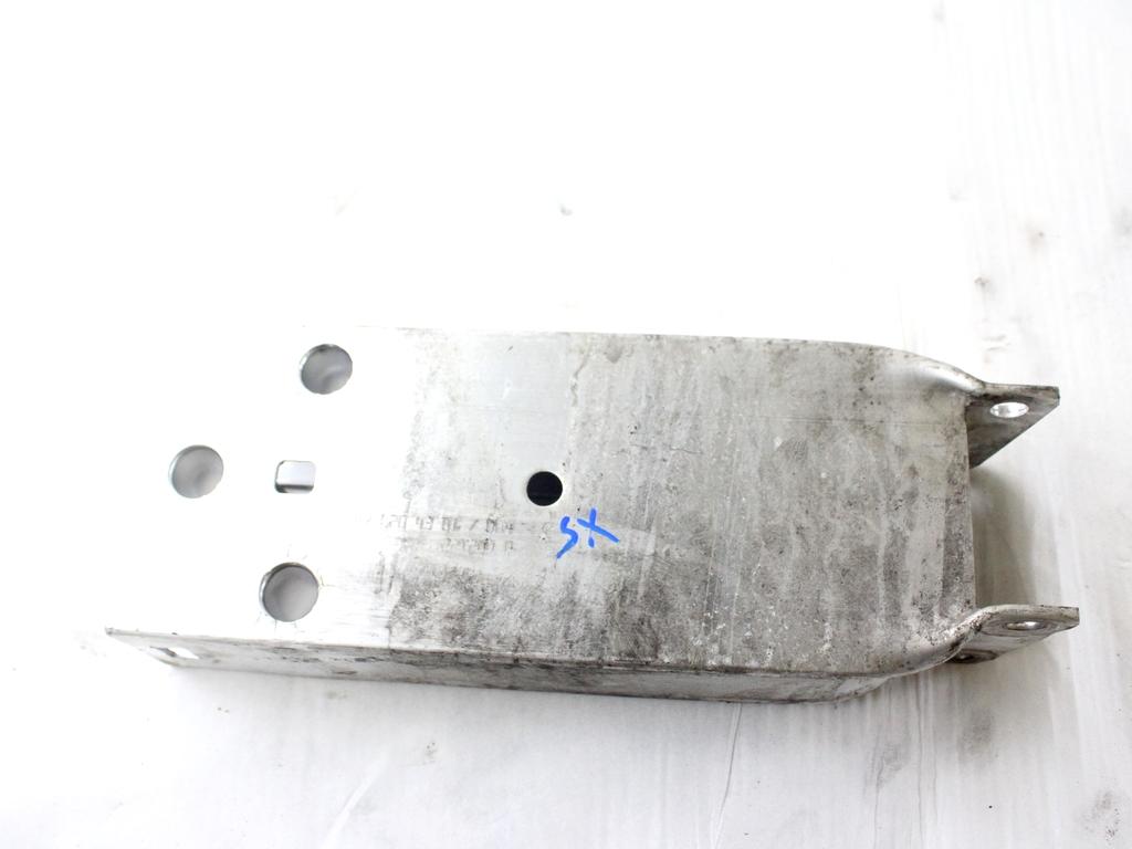 A2476204301 STAFFA SUPPORTO TRAVERSA PARAURTI ANTERIORE LATO SINISTRO MERCEDES GLA 250 D H247 1.3 B 118KW AUT 5P (2023) RICAMBIO USATO 