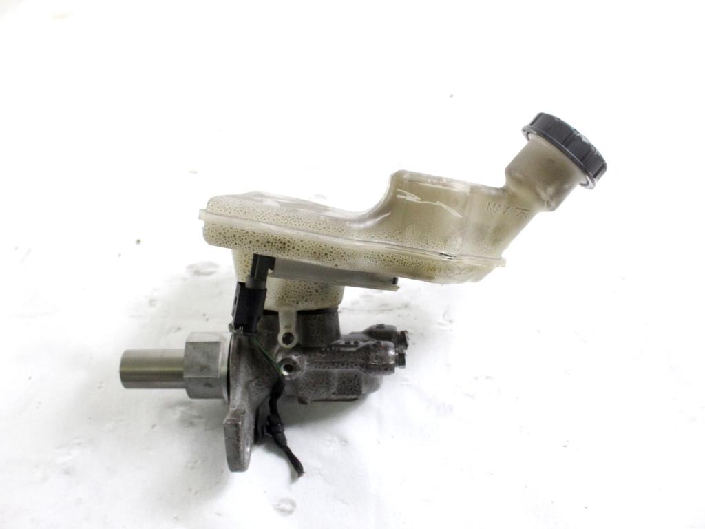 A1774305500 POMPA COMANDO FRENI VASCHETTA MERCEDES GLA 250 D H247 1.3 B 118KW AUT 5P (2023) RICAMBIO USATO 