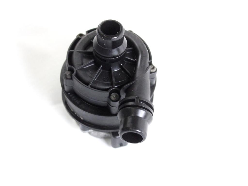 A0005002686 POMPA ACQUA MERCEDES GLA 250 D H247 1.3 B 118KW AUT 5P (2023) RICAMBIO USATO 