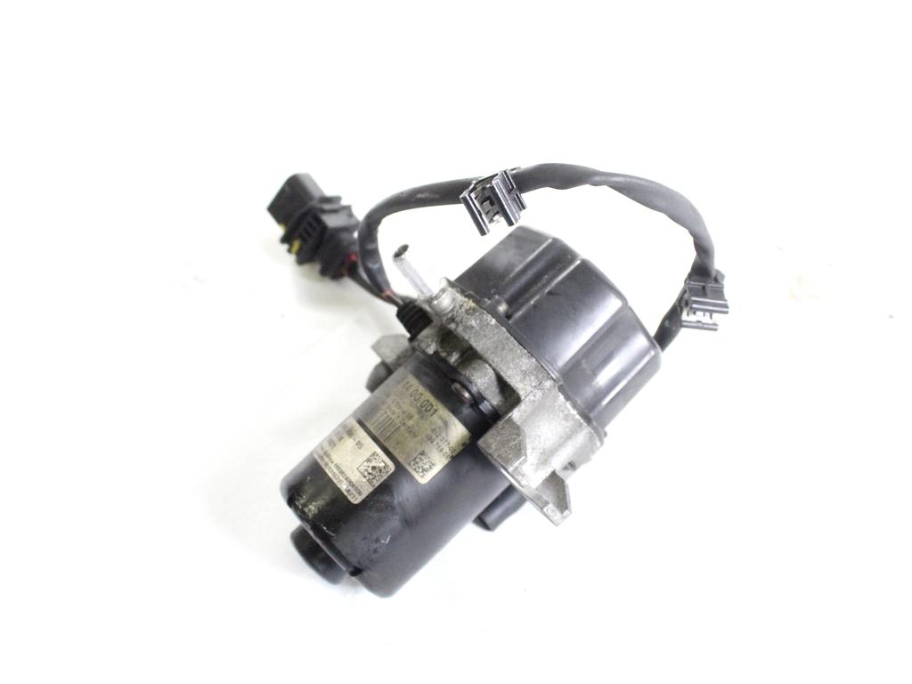 A0004301400 POMPA VUOTO MERCEDES GLA 250 D H247 1.3 B 118KW AUT 5P (2023) RICAMBIO USATO 
