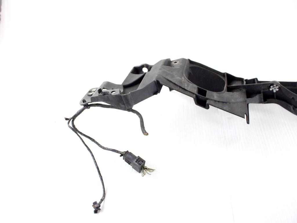 51127157990 SUPPORTO PARAFANGO ANTERIORE DESTRO BMW X5 E70 3.0 D 4X4 173KW AUT 5P (2007) RICAMBIO USATO