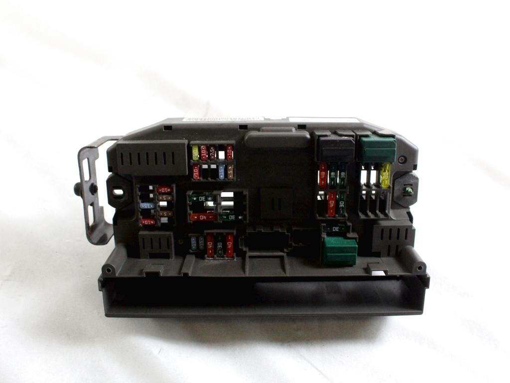 61149145115 CENTRALINA FUSIBILIERA SCATOLA FUSIBILI RELÈ BMW X5 E70 3.0 D 4X4 173KW AUT 5P (2007) RICAMBIO USATO