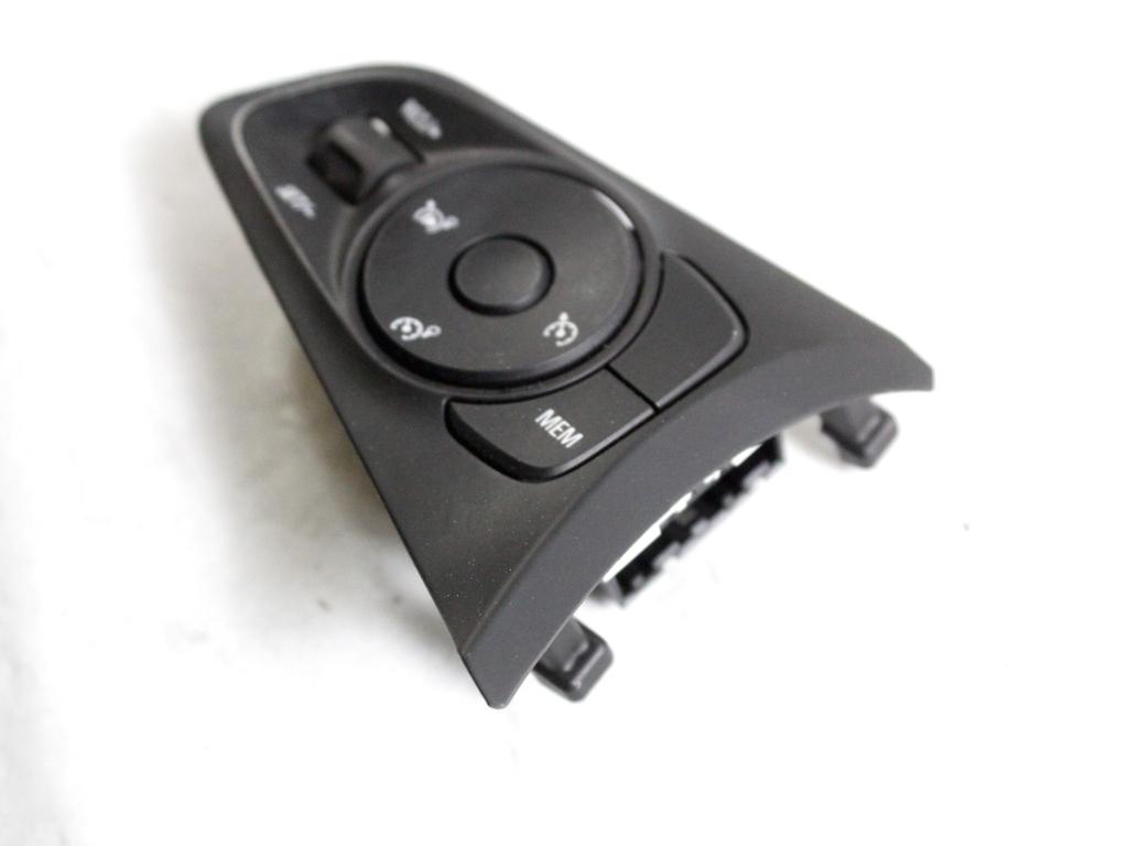 39172792 COMANDI AL VOLANTE MULTIFUNZIONE OPEL CORSA F 1.2 B 74KW 6M 5P (2022) RICAMBIO USATO 