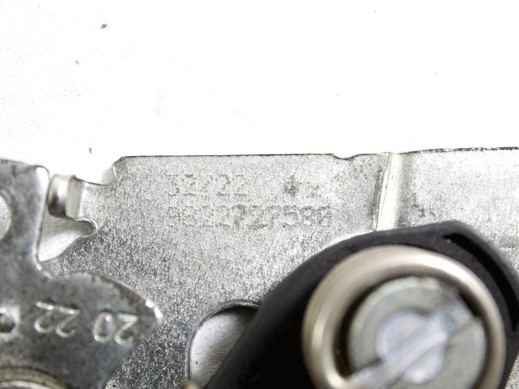 9822727580 CHIUSURA SERRATURA COFANO ANTERIORE OPEL CORSA F 1.2 B 74KW 6M 5P (2022) RICAMBIO USATO 