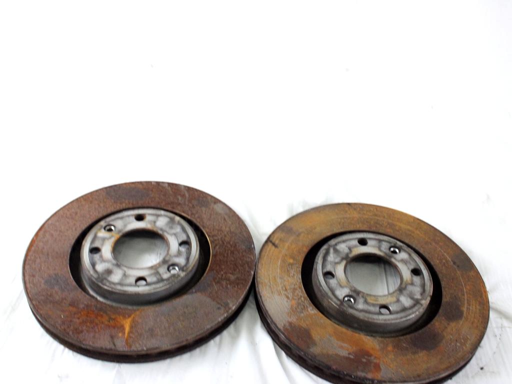 9809266280 COPPIA DISCHI FRENO ANTERIORI OPEL CORSA F 1.2 B 74KW 6M 5P (2022) RICAMBIO USATO 