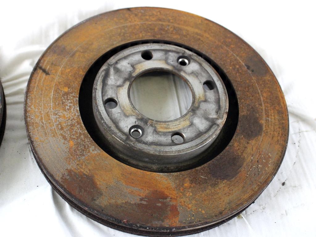 9809266280 COPPIA DISCHI FRENO ANTERIORI OPEL CORSA F 1.2 B 74KW 6M 5P (2022) RICAMBIO USATO 