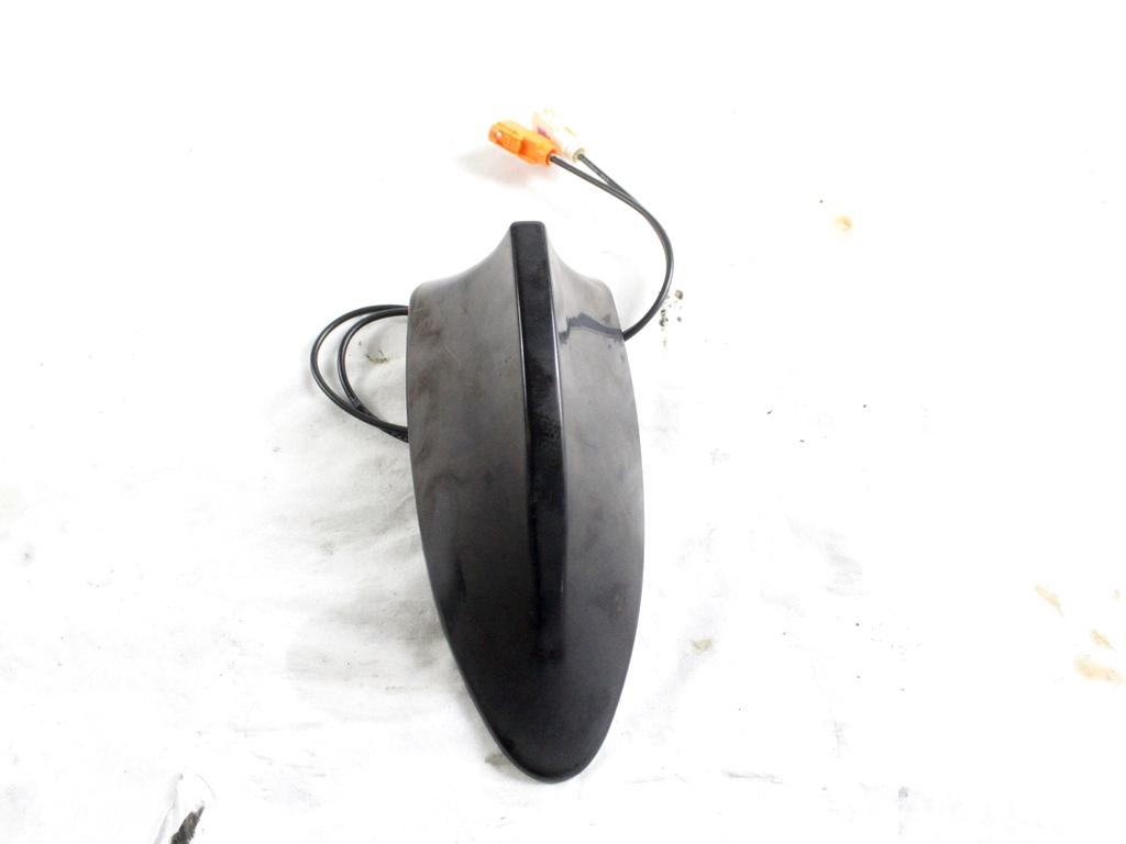9819668080 PINNA ANTENNA TETTO OPEL CORSA F 1.2 B 74KW 6M 5P (2022) RICAMBIO USATO 