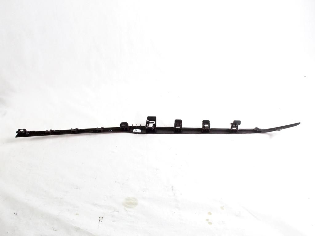 529131017 MODANATURA LISTELLO CRUSCOTTO LATO DESTRO OPEL CORSA F 1.2 B 74KW 6M 5P (2022) RICAMBIO USATO 