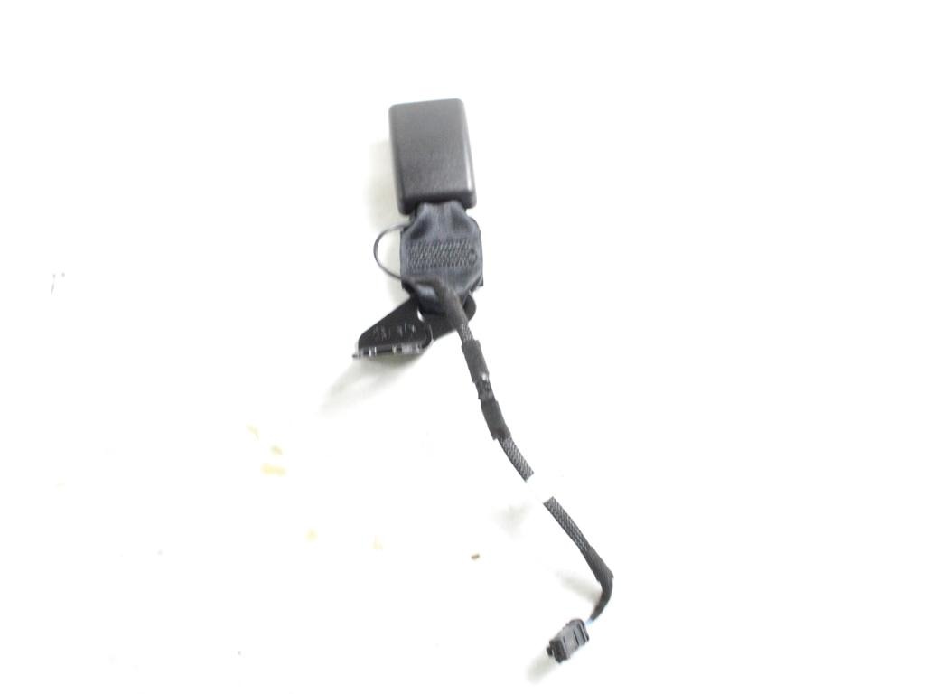 98265554XT AGGANCIO STAFFA CINTURA DI SICUREZZA POSTERIORE SINISTRA OPEL CORSA F 1.2 B 74KW 6M 5P (2022) RICAMBIO USATO 