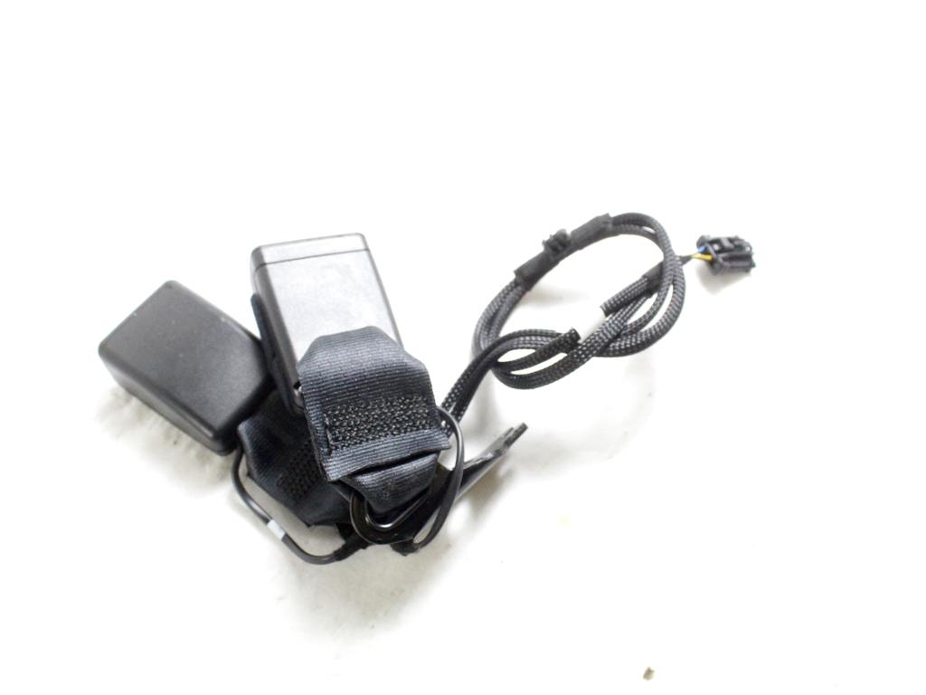 98265562XT AGGANCIO STAFFA CINTURA DI SICUREZZA POSTERIORE DESTRA OPEL CORSA F 1.2 B 74KW 6M 5P (2022) RICAMBIO USATO 