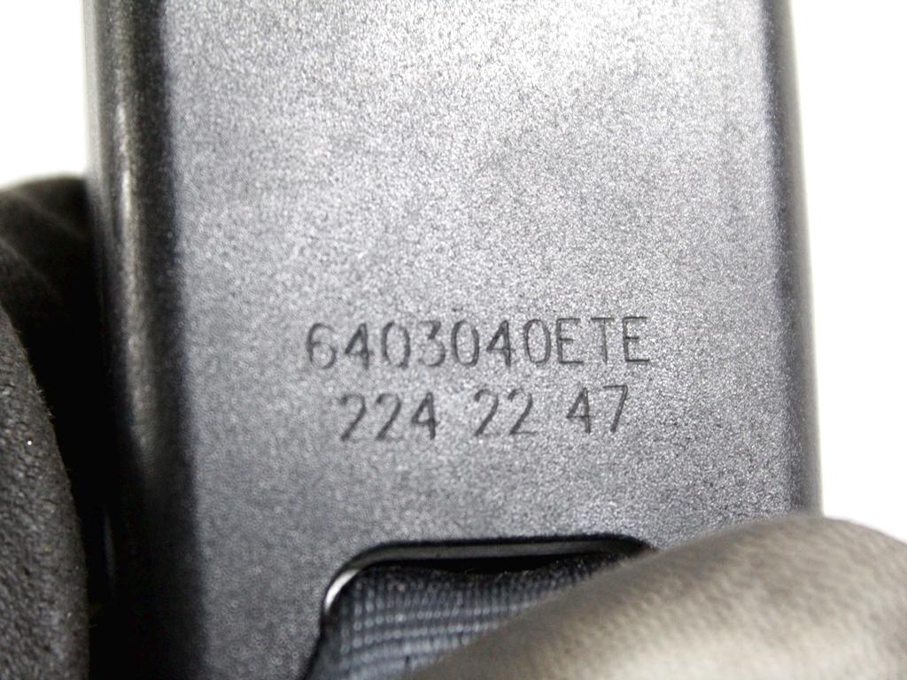 98265562XT AGGANCIO STAFFA CINTURA DI SICUREZZA POSTERIORE DESTRA OPEL CORSA F 1.2 B 74KW 6M 5P (2022) RICAMBIO USATO 