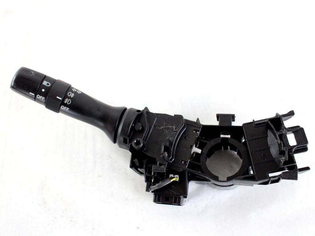 8414042101 DEVIOLUCI GRUPPO DI COMANDO LUCI TOYOTA RAV4 2.2 D 4X4 100KW 6M 5P (2008) RICAMBIO USATO 