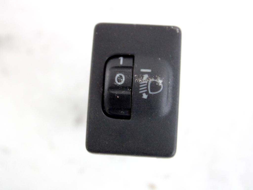 8411942020 COMANDO REGOLAZIONE ALTEZZA LUCI E FARI TOYOTA RAV4 2.2 D 4X4 100KW 6M 5P (2008) RICAMBIO USATO 