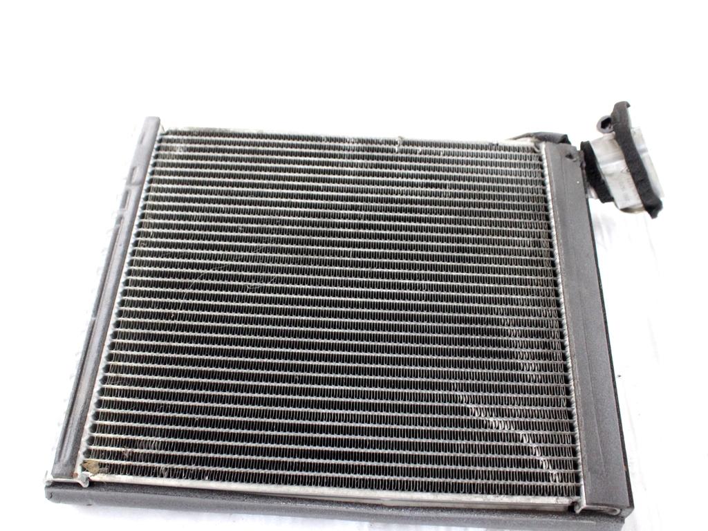 8850126211 EVAPORATORE RADIATORE CLIMATIZZATORE CLIMA A/C TOYOTA RAV4 2.2 D 4X4 100KW 6M 5P (2008) RICAMBIO USATO 