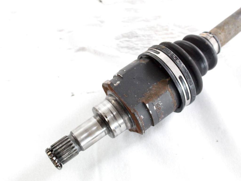 4233042050 SEMIASSE SEMIALBERO POSTERIORE SINISTRO TOYOTA RAV4 2.2 D 4X4 100KW 6M 5P (2008) RICAMBIO USATO 