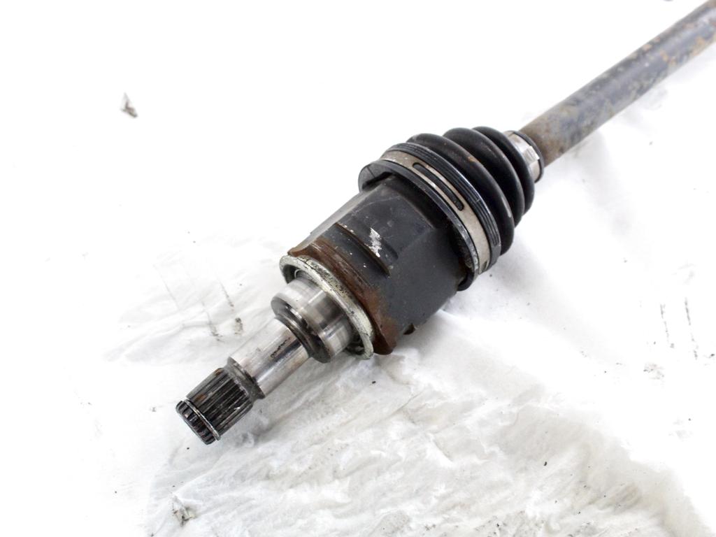 4233042050 SEMIASSE SEMIALBERO POSTERIORE DESTRO TOYOTA RAV4 2.2 D 4X4 100KW 6M 5P (2008) RICAMBIO USATO 