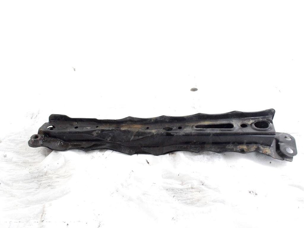 5321242902 STAFFA ANTERIORE SUPPORTO RADIATORE LATO SINISTRO TOYOTA RAV4 2.2 D 4X4 100KW 6M 5P (2008) RICAMBIO USATO 
