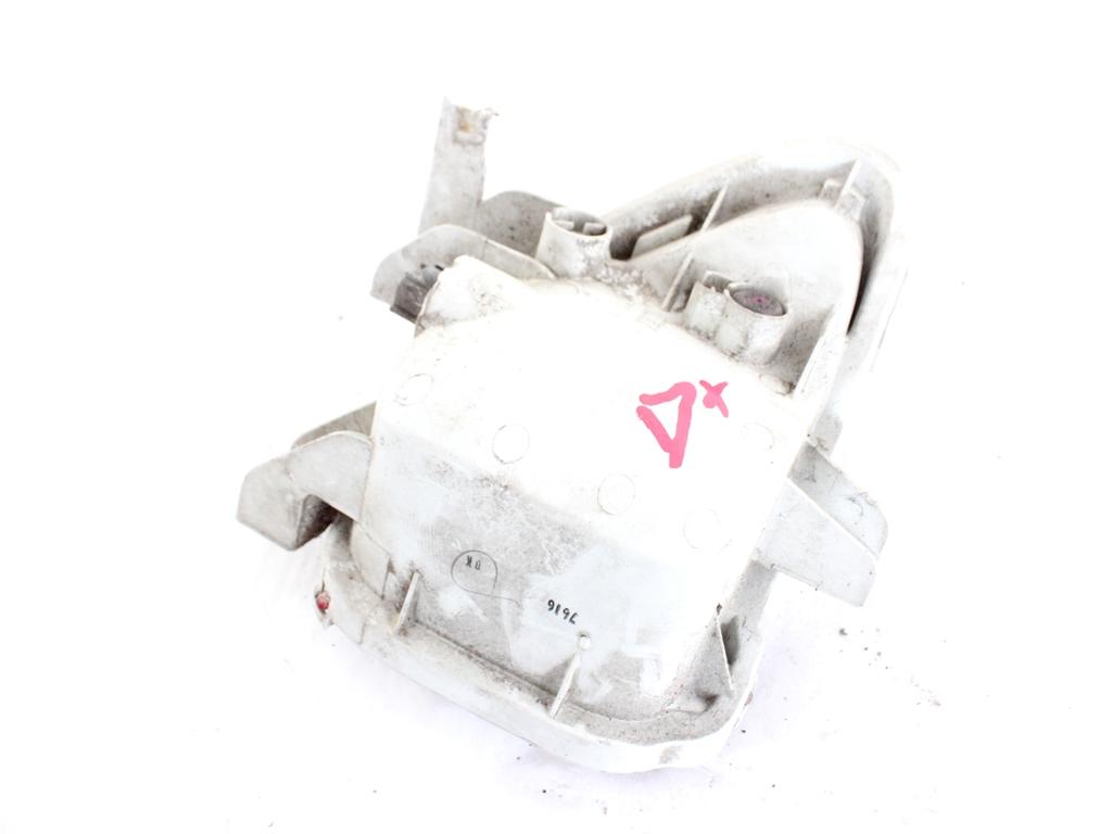 8145742010 FARO FANALE RETRONEBBIA POSTERIORE DESTRO TOYOTA RAV4 2.2 D 4X4 100KW 6M 5P (2008) RICAMBIO USATO 