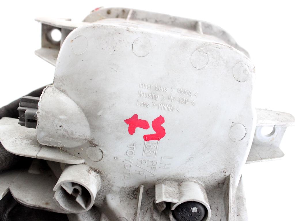 8145642010 FARO FANALE RETRONEBBIA POSTERIORE SINISTRO TOYOTA RAV4 2.2 D 4X4 100KW 6M 5P (2008) RICAMBIO USATO 